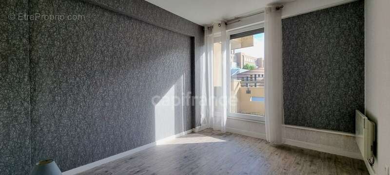 Appartement à HOUILLES
