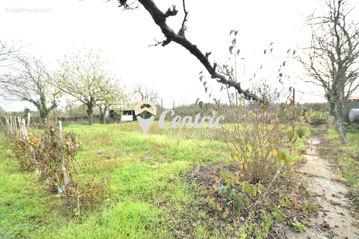 Maison à SAINT-VARENT