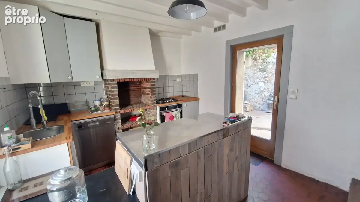 MAINTENON Maison de ville de 6 pièces de 110m² - photo 2