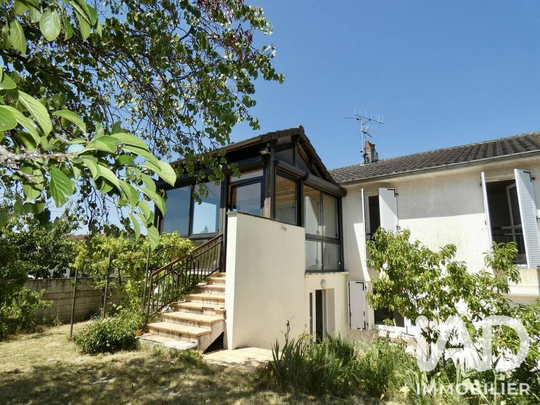 Photo 1 - Maison à POITIERS