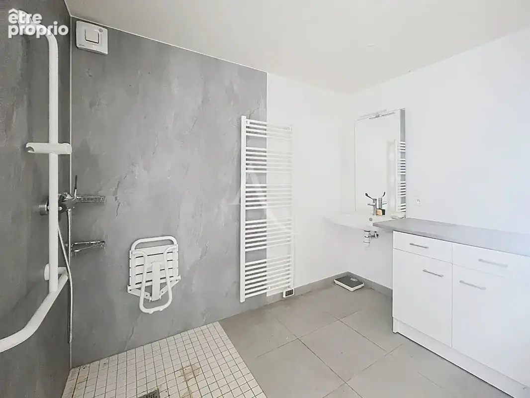 Propriété de caractère avec dépendance et 2,5 hectares ? Un beau potentiel à révéler ! - photo 9