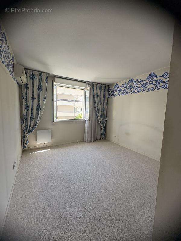 Appartement à LYON-8E