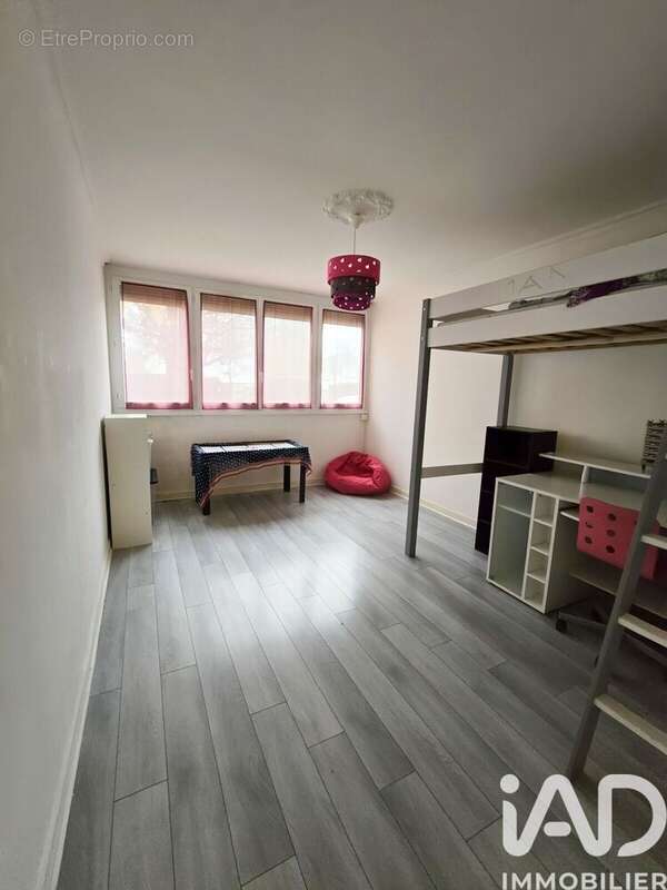 Photo 9 - Appartement à LES MUREAUX