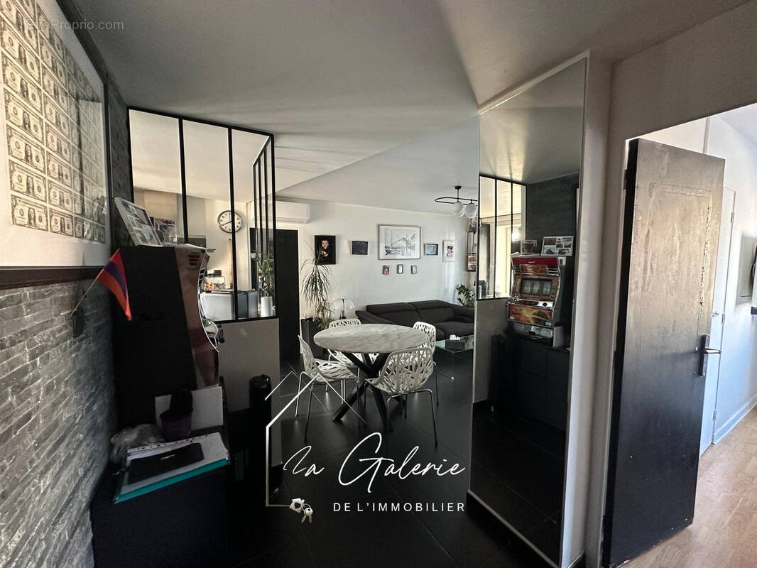 Appartement à SAINT-MARTIN-D'HERES