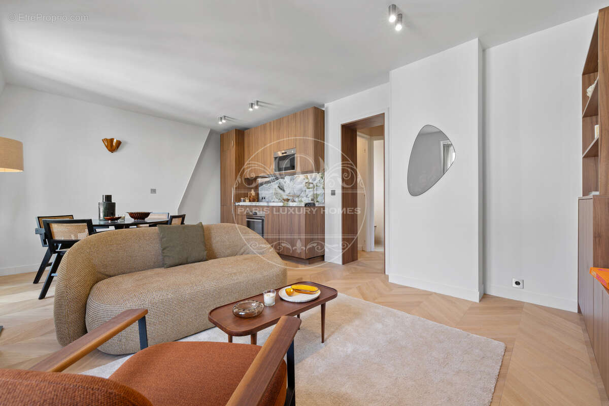 Appartement à PARIS-7E