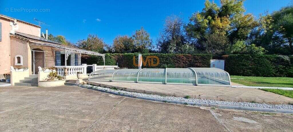 Maison à SAINT-GILLES