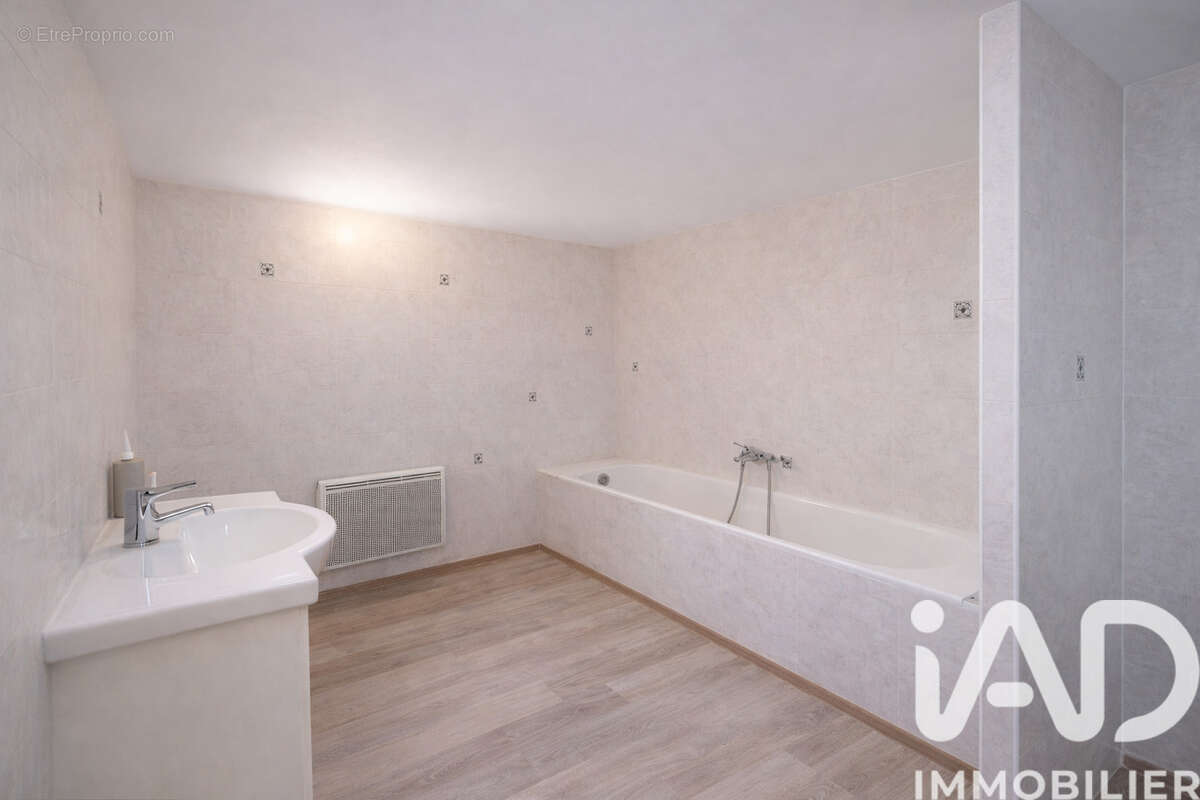 Maison 98 m² à Le Pegue  - photo 7