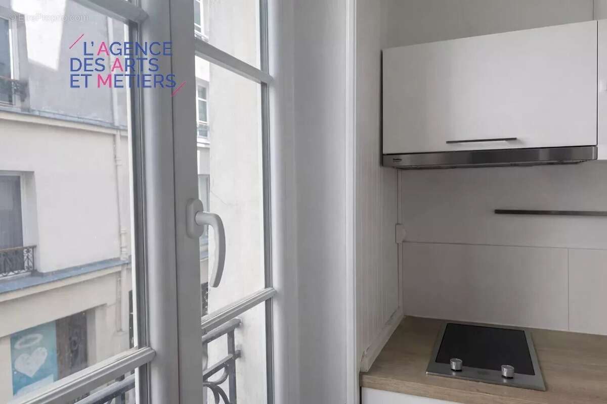 Appartement à PARIS-3E