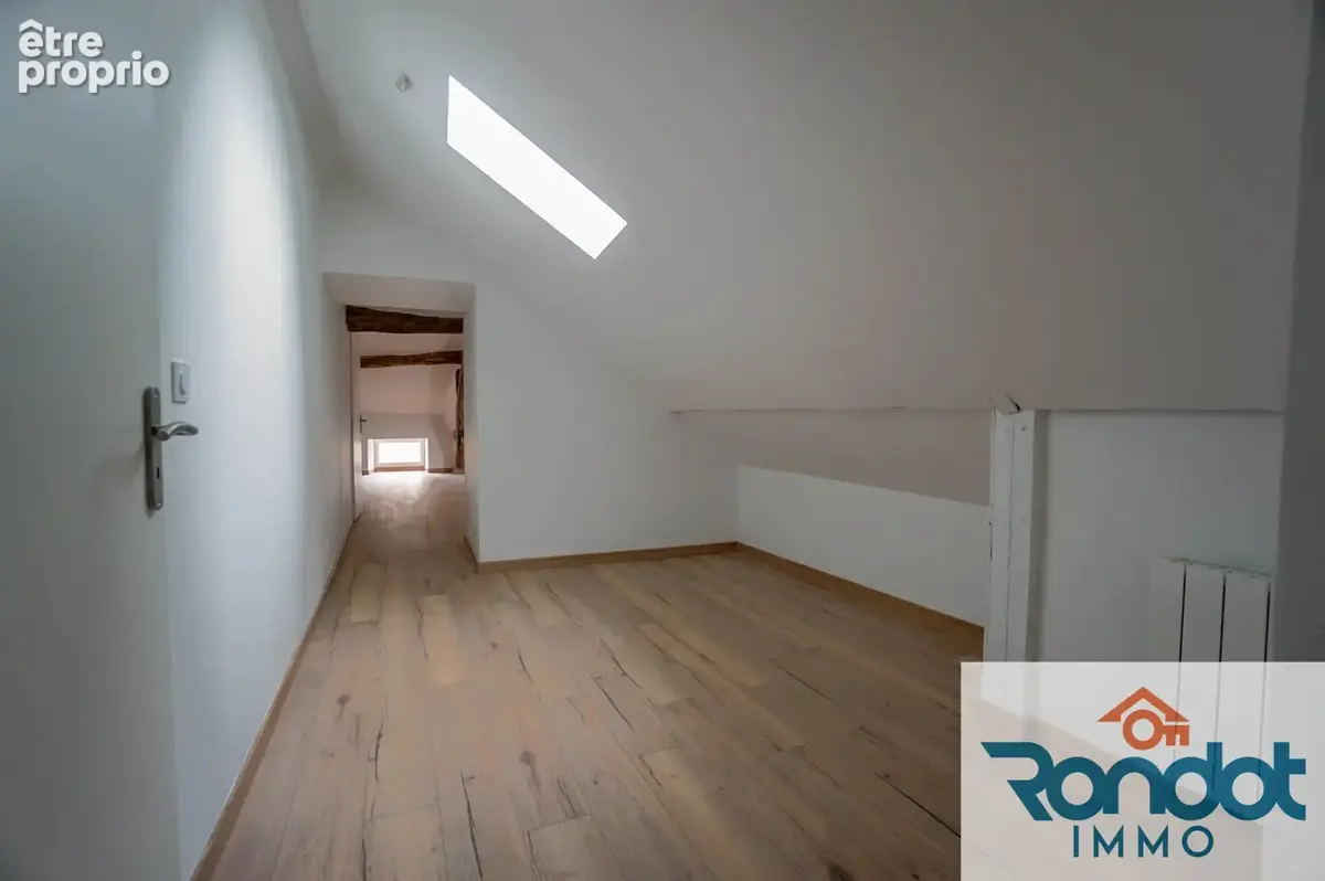 Appartement 2 pieces / 1 chambre / environ 75 m2 au sol / 54 m2 carrez - photo 7