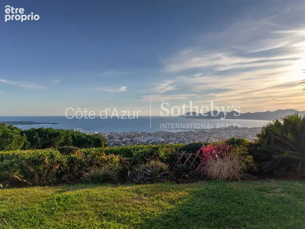 Photo Maison à Cannes au prix de 3 590 000€