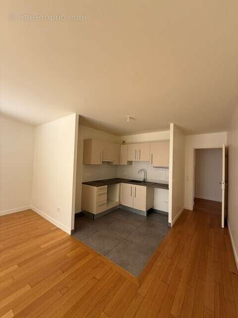 Bel appartement - 3 pièces - Immeuble récent - Cergy - photo 4