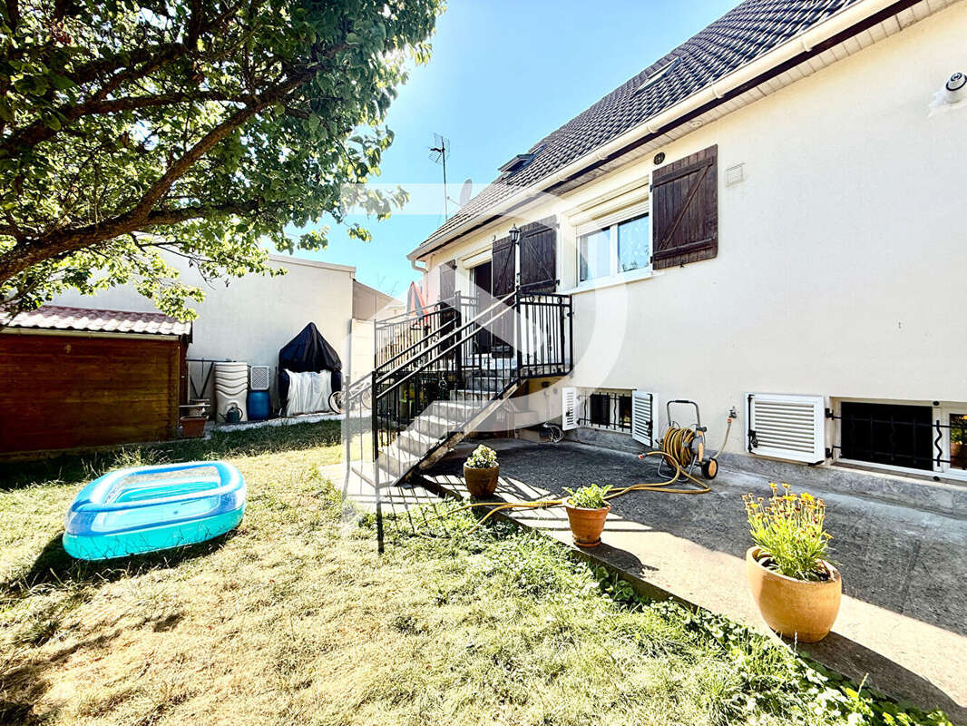 Maison Aulnay Sous Bois 7 pièce(s) 107.69 m2 - photo 14