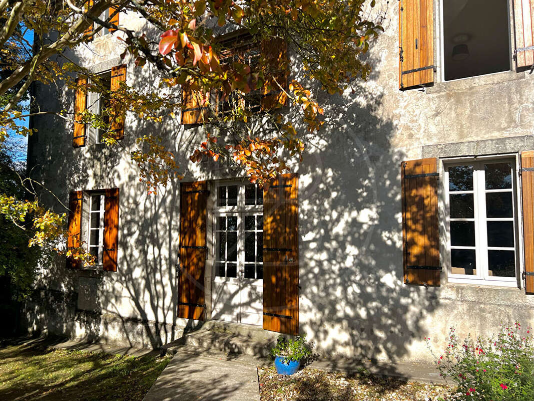Maison à MONSEGUR