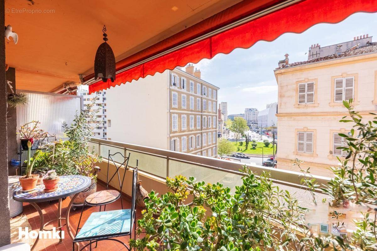 Appartement à MARSEILLE-2E