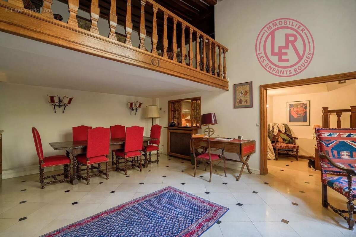 Appartement à PARIS-4E