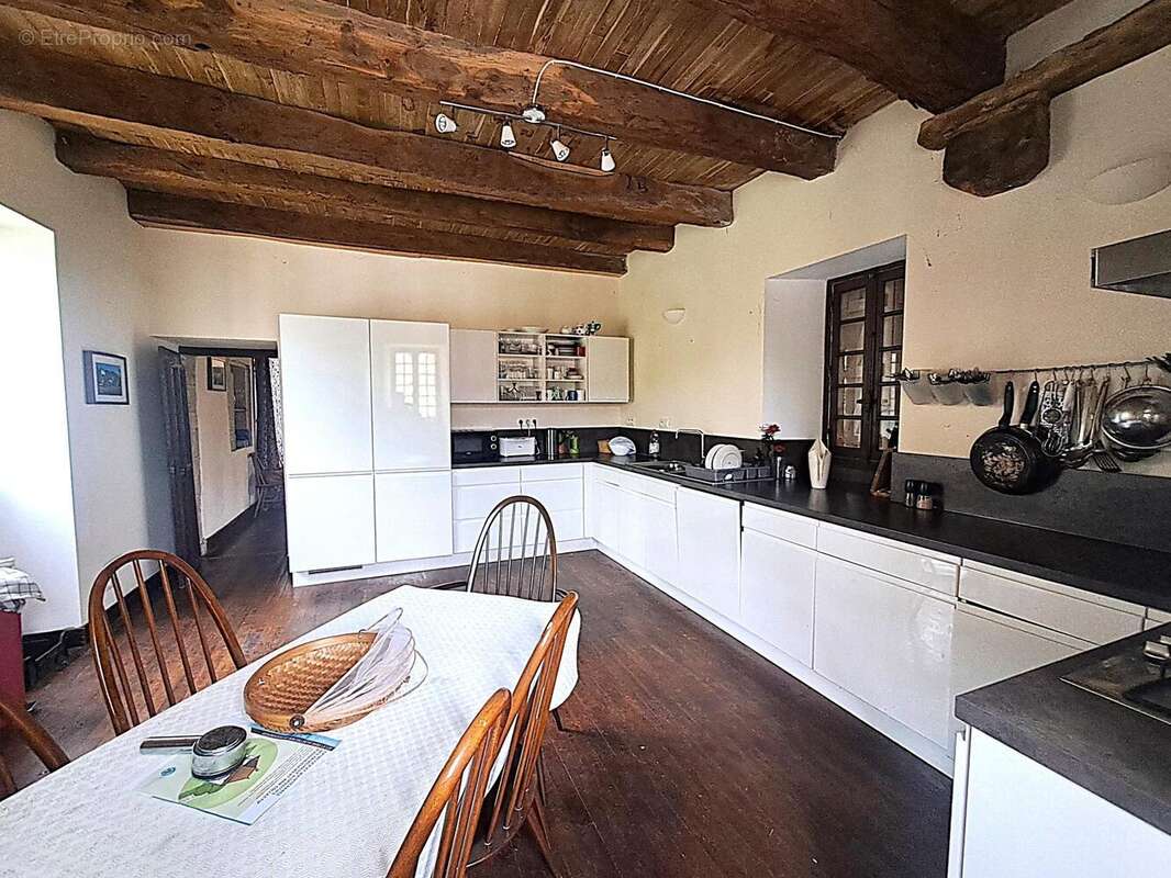 Maison 280 m² à Degagnac  - photo 7