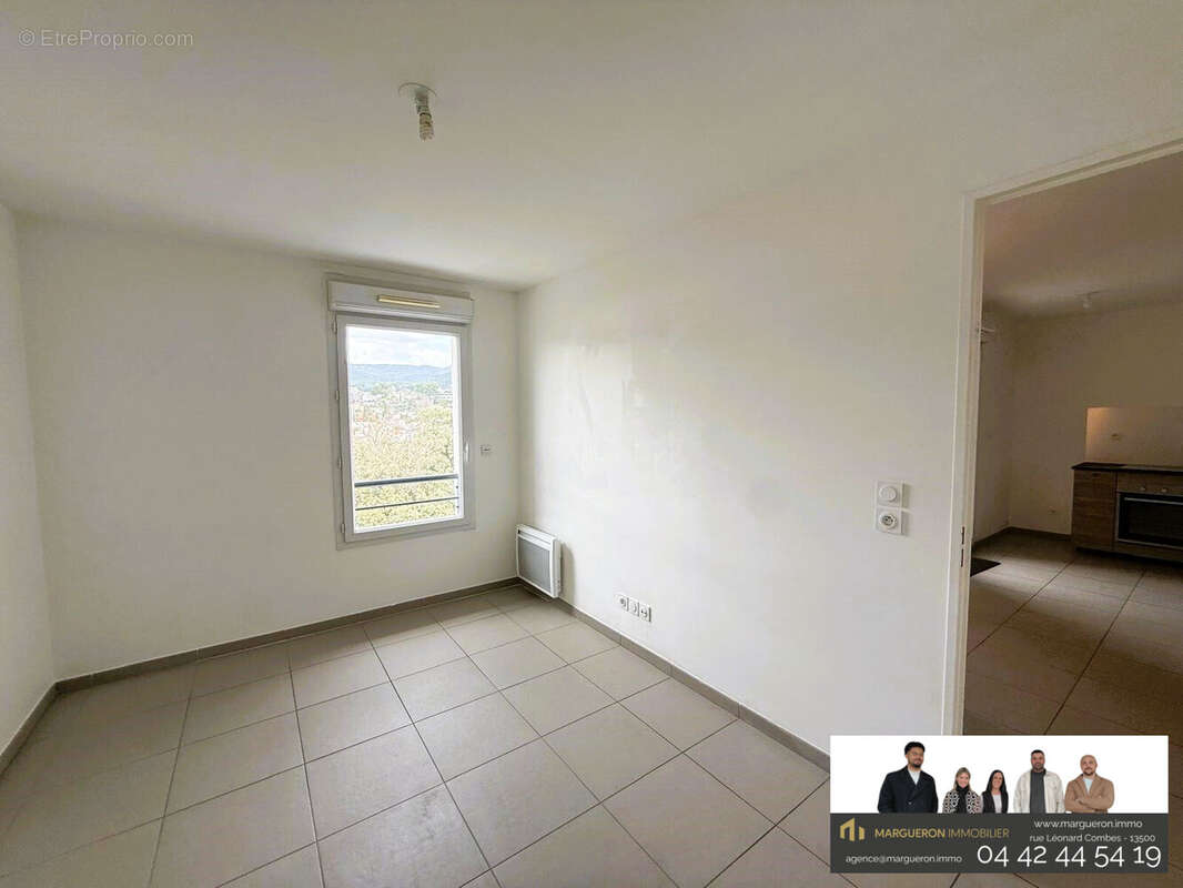 Appartement à MARSEILLE-11E