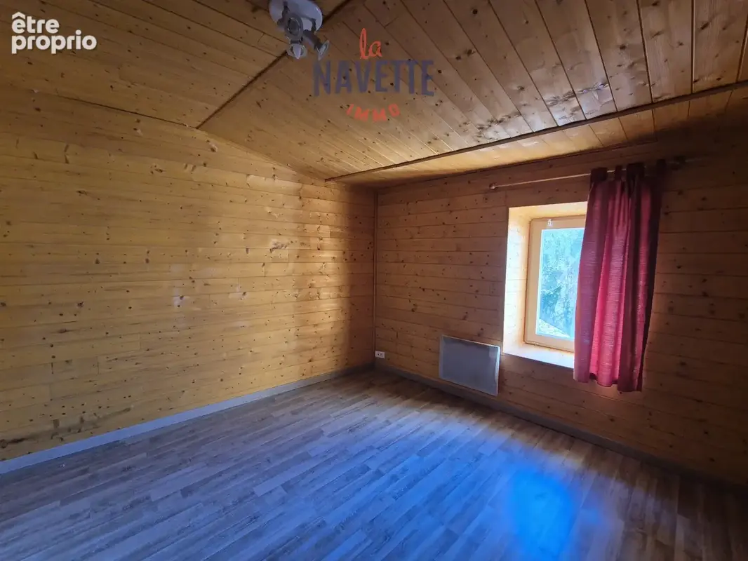Immeuble de rapport   appartement t4 + local commercial - photo 9