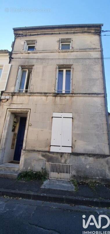 Photo 1 - Appartement à COGNAC