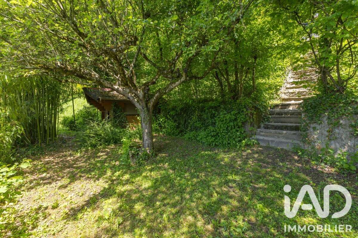 Maison 202 m² à Barby  - photo 4