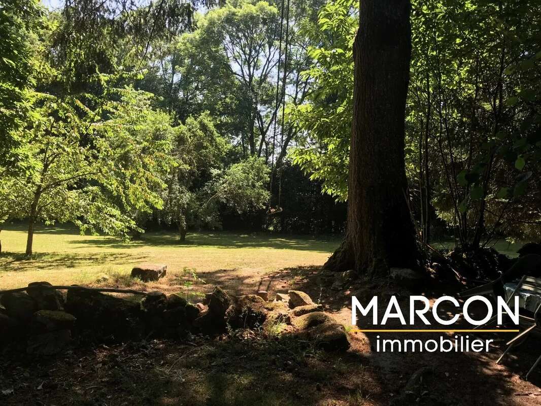 Maison à SAINT-PIERRE-BELLEVUE