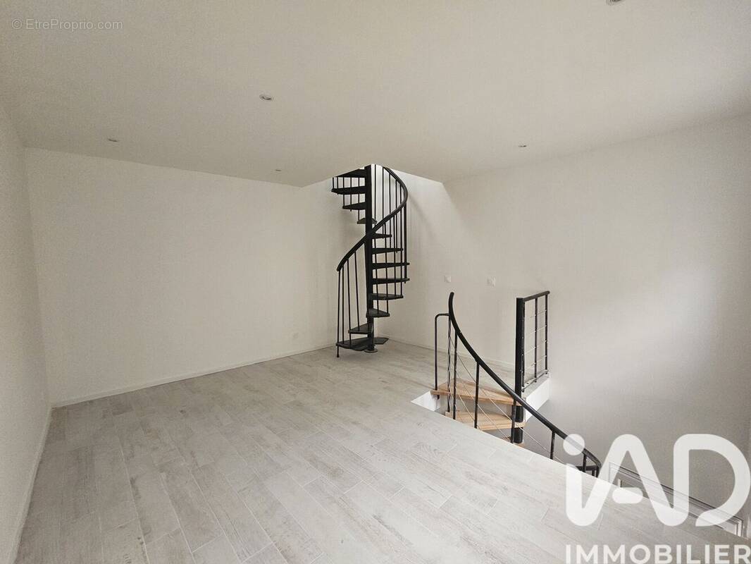 Photo 1 - Appartement à LE PORT-MARLY