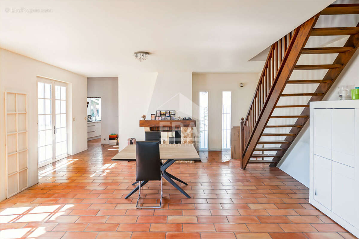 Maison à CARRY-LE-ROUET