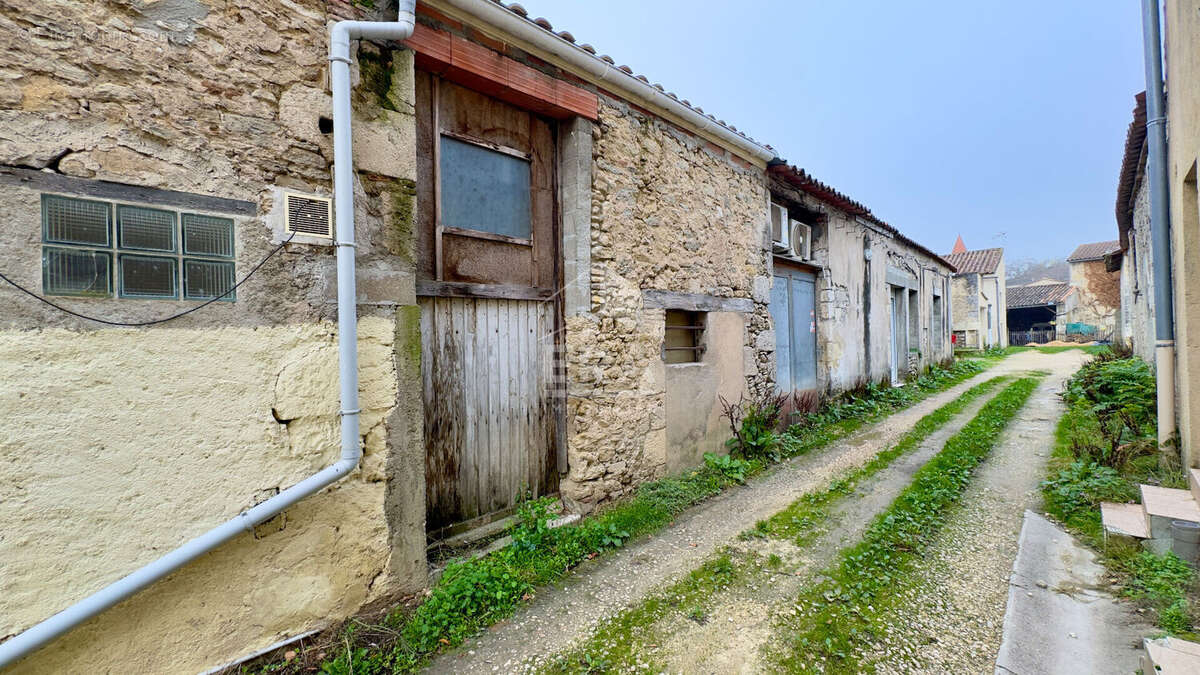 Appartement à SAINT-MEARD-DE-GURCON
