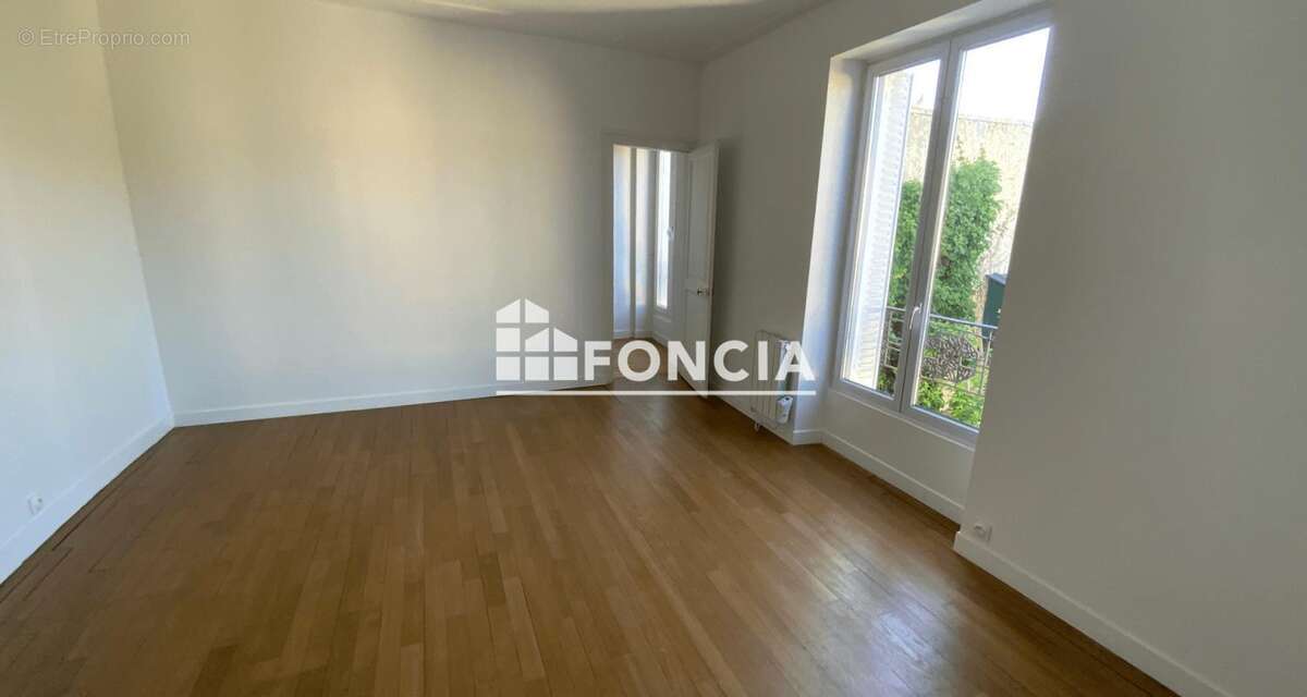 Appartement à ENGHIEN-LES-BAINS