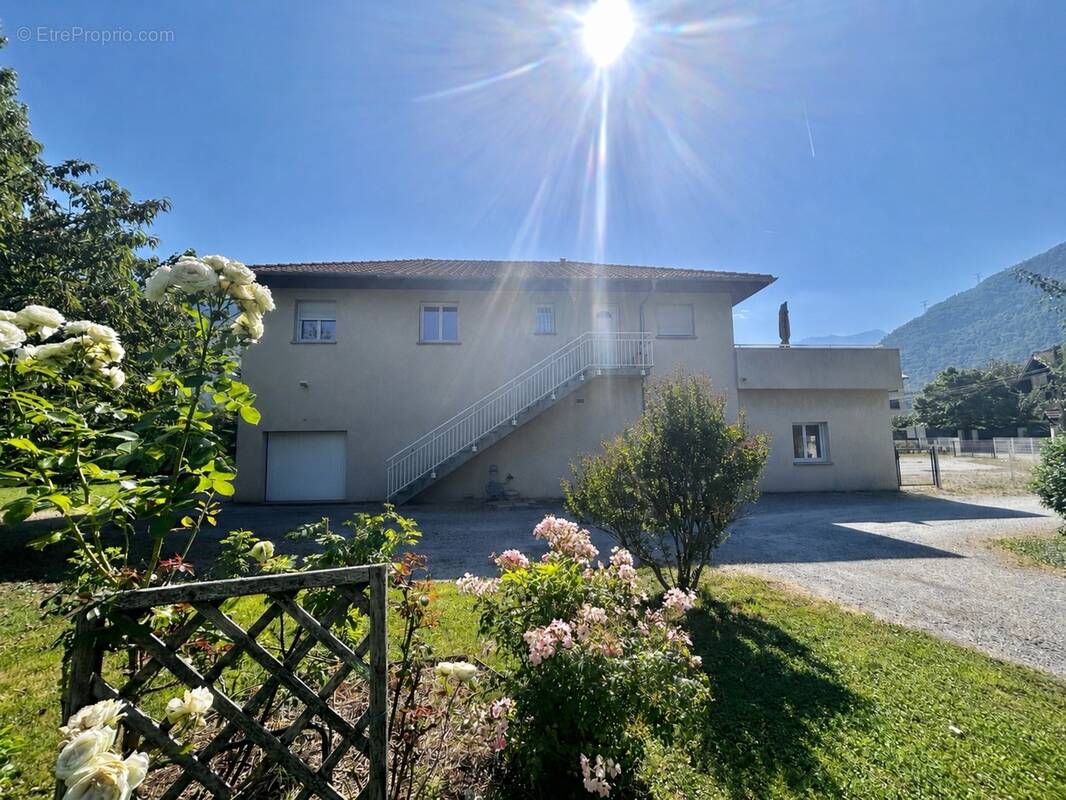 Maison à ALBERTVILLE