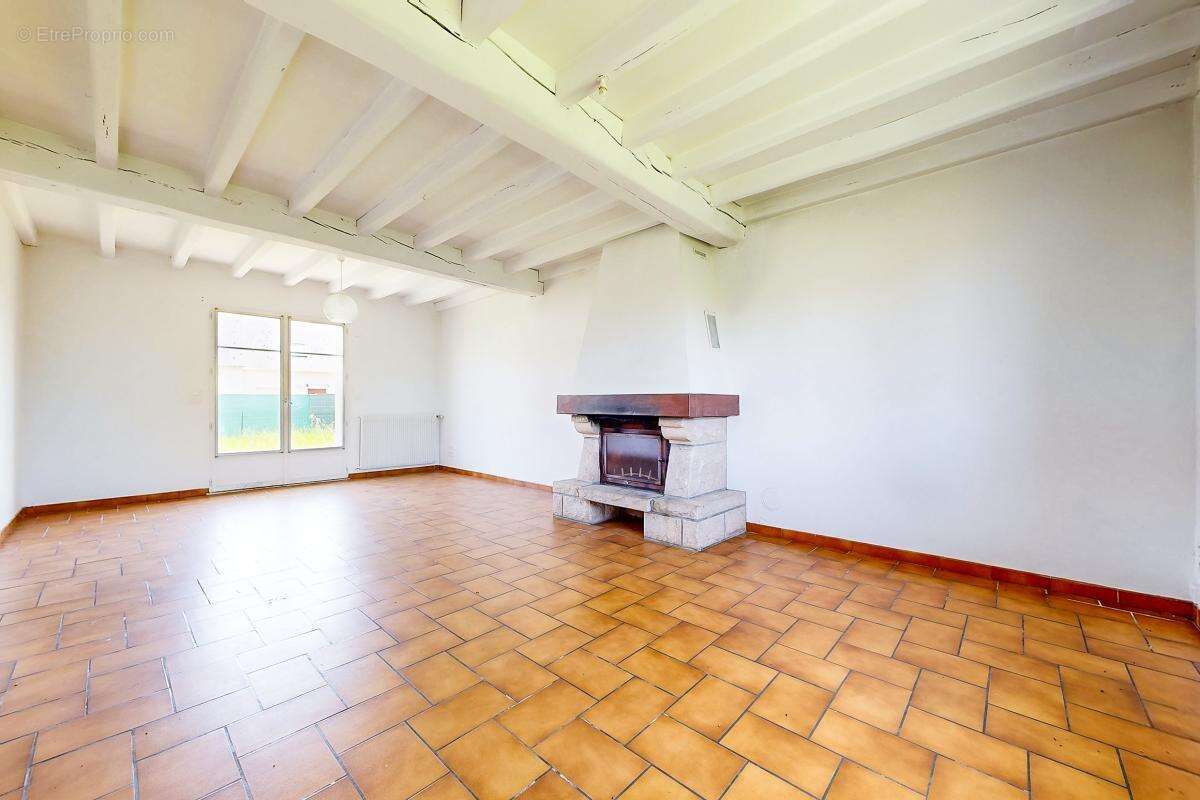 Maison à YFFINIAC