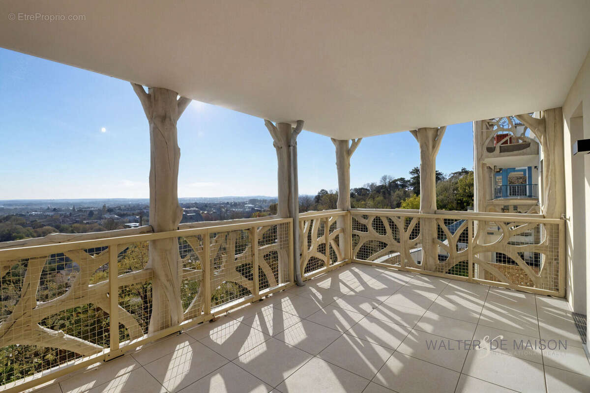 Appartement à LE PLESSIS-ROBINSON