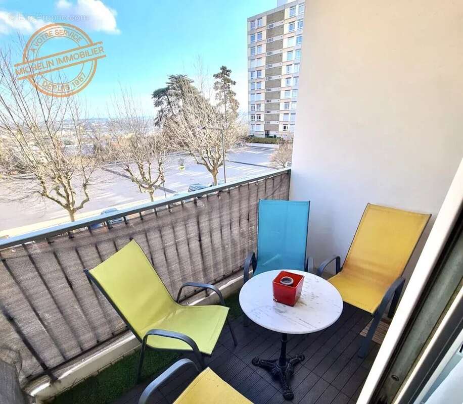 Appartement à OULLINS