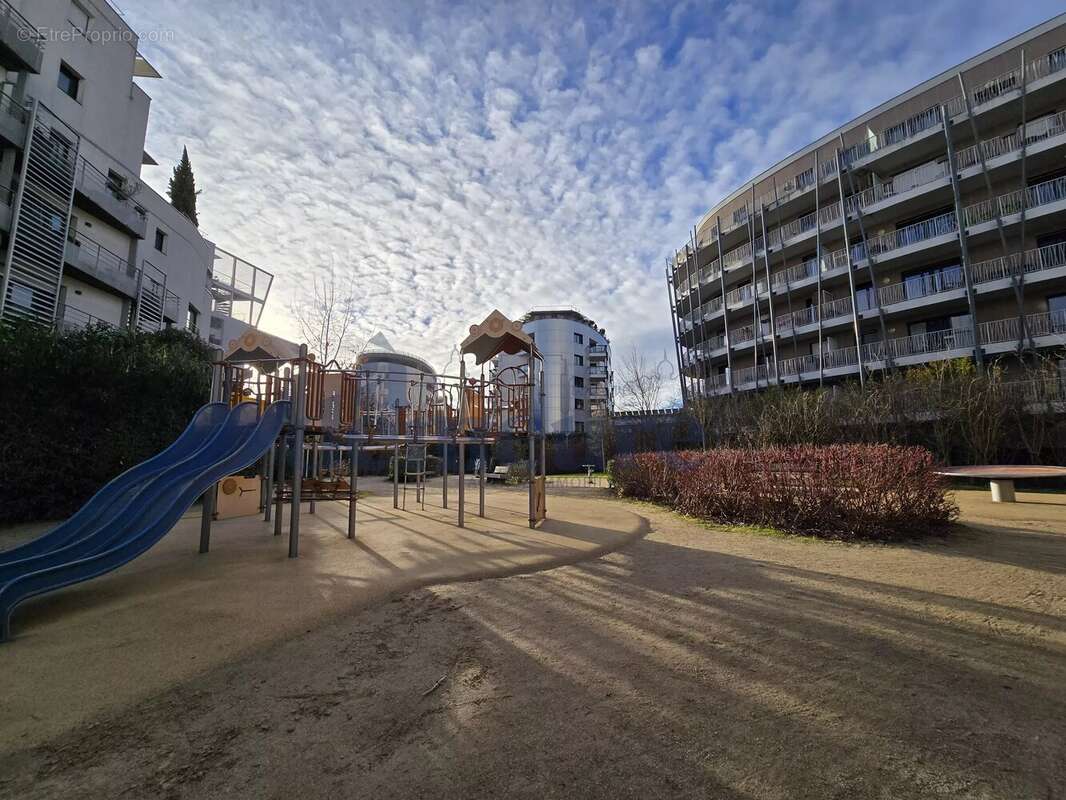 Appartement à ISSY-LES-MOULINEAUX