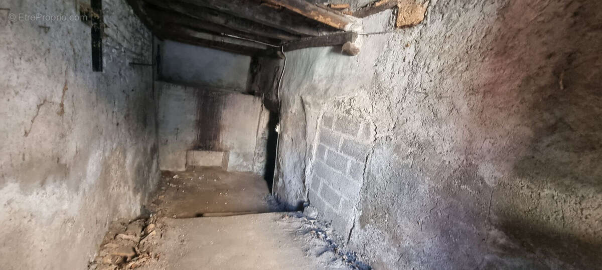 Maison à PONT-DU-CHATEAU