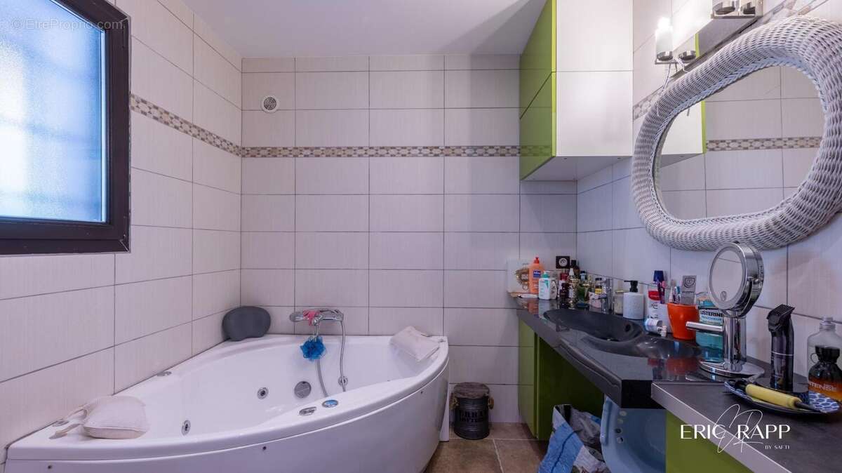 Photo 9 - Maison à PLAN-DE-LA-TOUR
