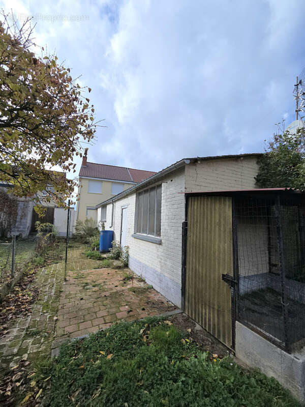 Maison à AULNOYE-AYMERIES