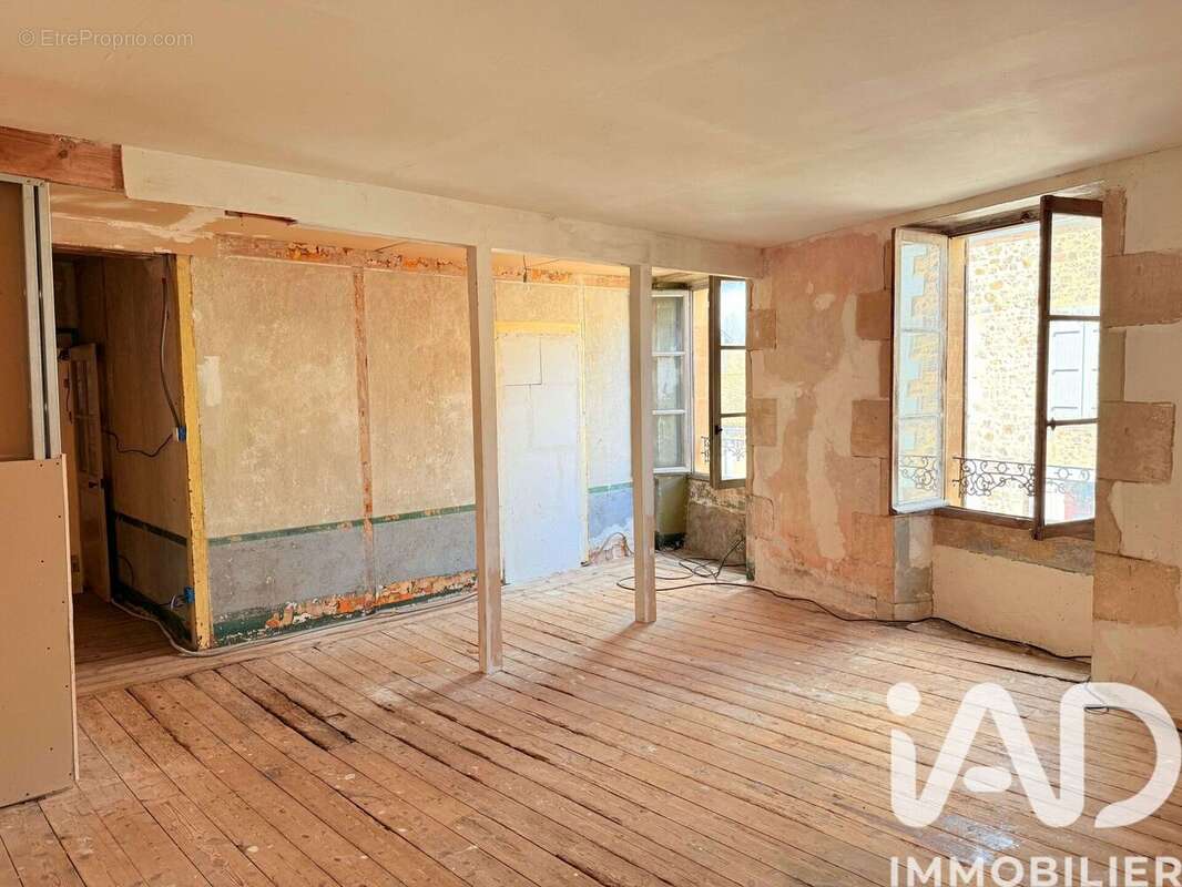 Photo 7 - Maison à AVAILLES-LIMOUZINE