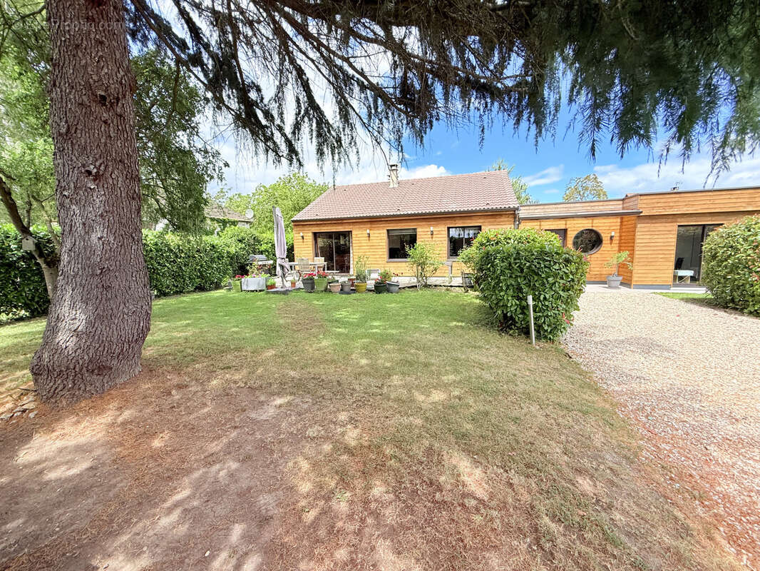 Maison à THOIRY