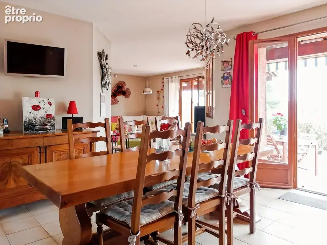Vente charmante maison à Marseillan avec garage et carport, proche centre-ville - photo 10