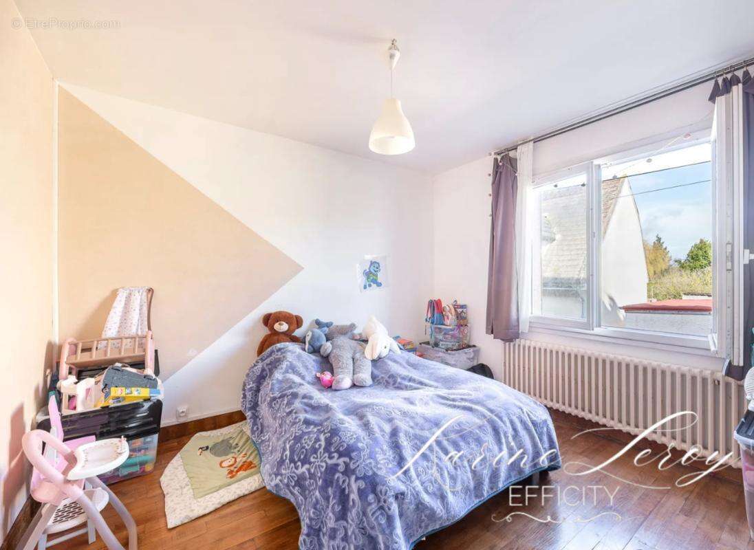 Maison 93 m² à Boissy-Fresnoy  - photo 4