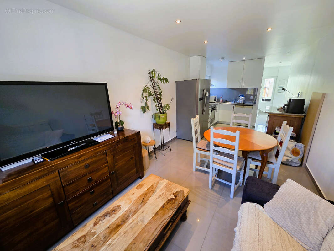 Maison à SAVIGNY-SUR-ORGE