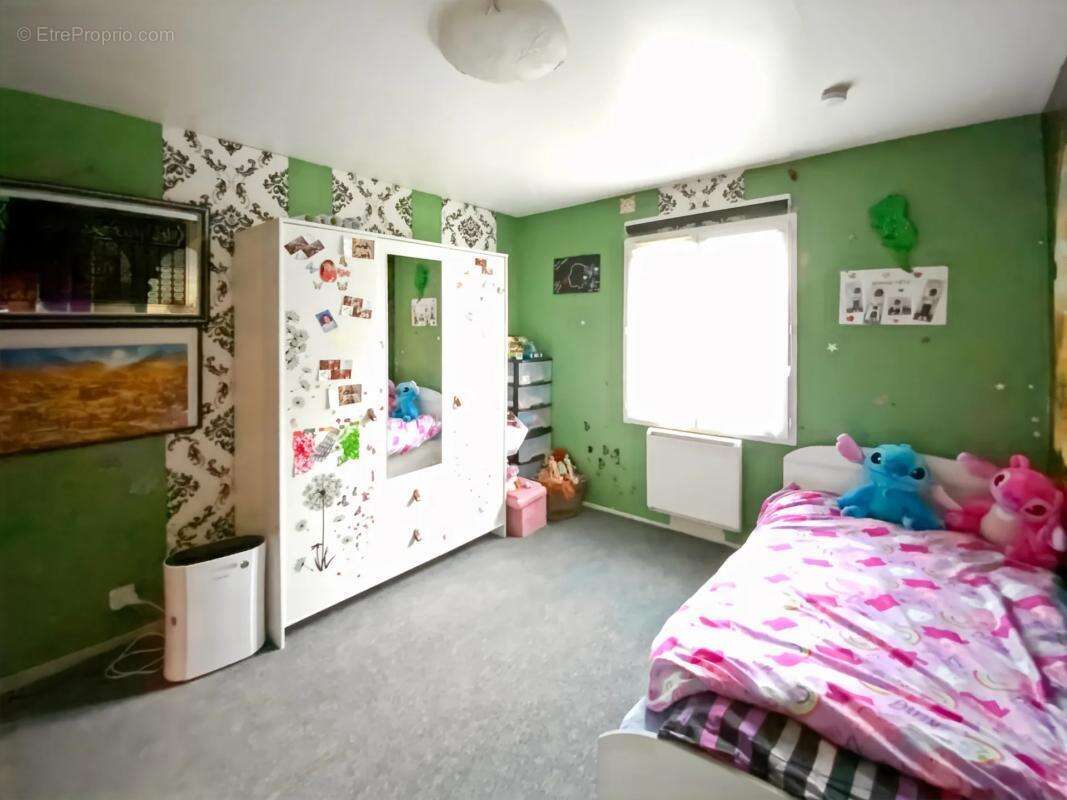 Maison à TRIZAY-LES-BONNEVAL