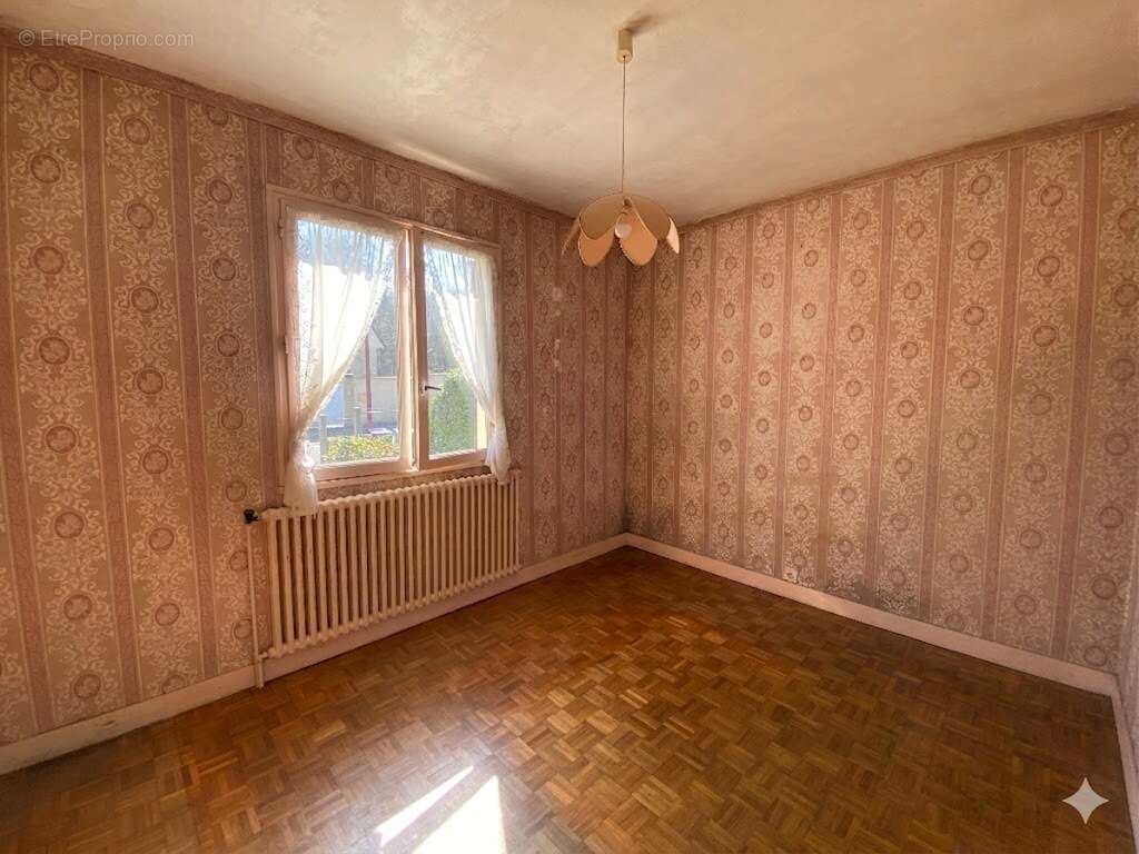 Maison à ROSNY-SUR-SEINE