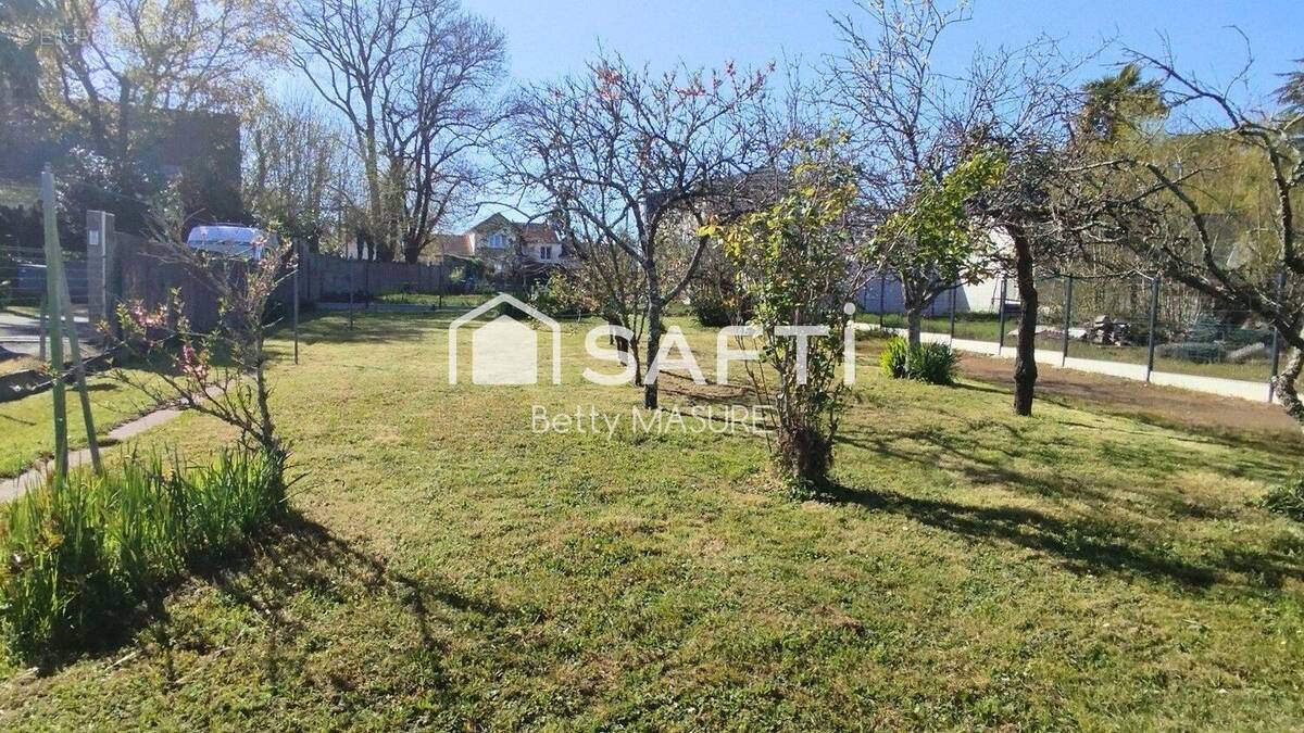 Photo 1 - Terrain à LA CHAPELLE-SUR-ERDRE