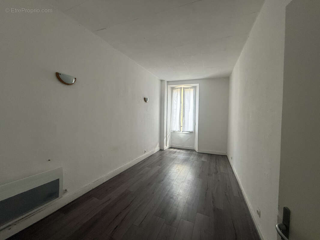 Appartement 4 pièces avec balcon - Divisible en 2 lots - photo 3