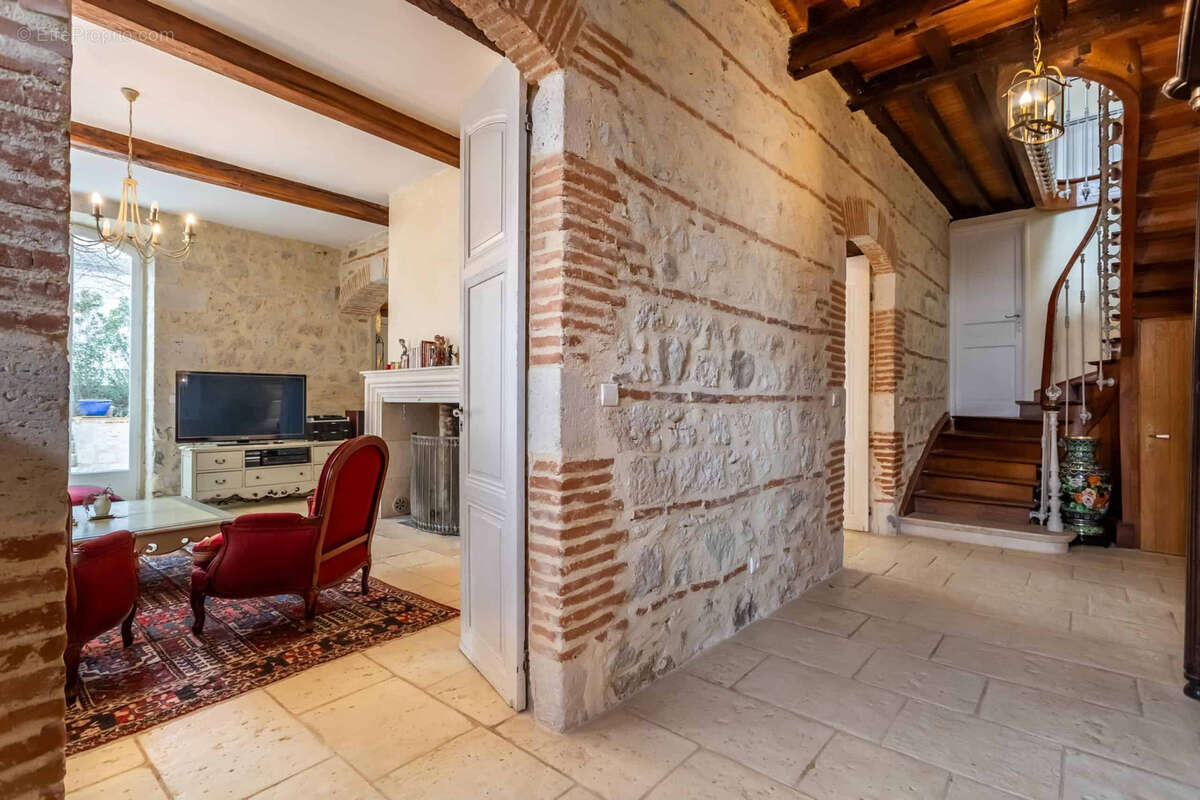 Maison de village avec jardin et garage - photo 18