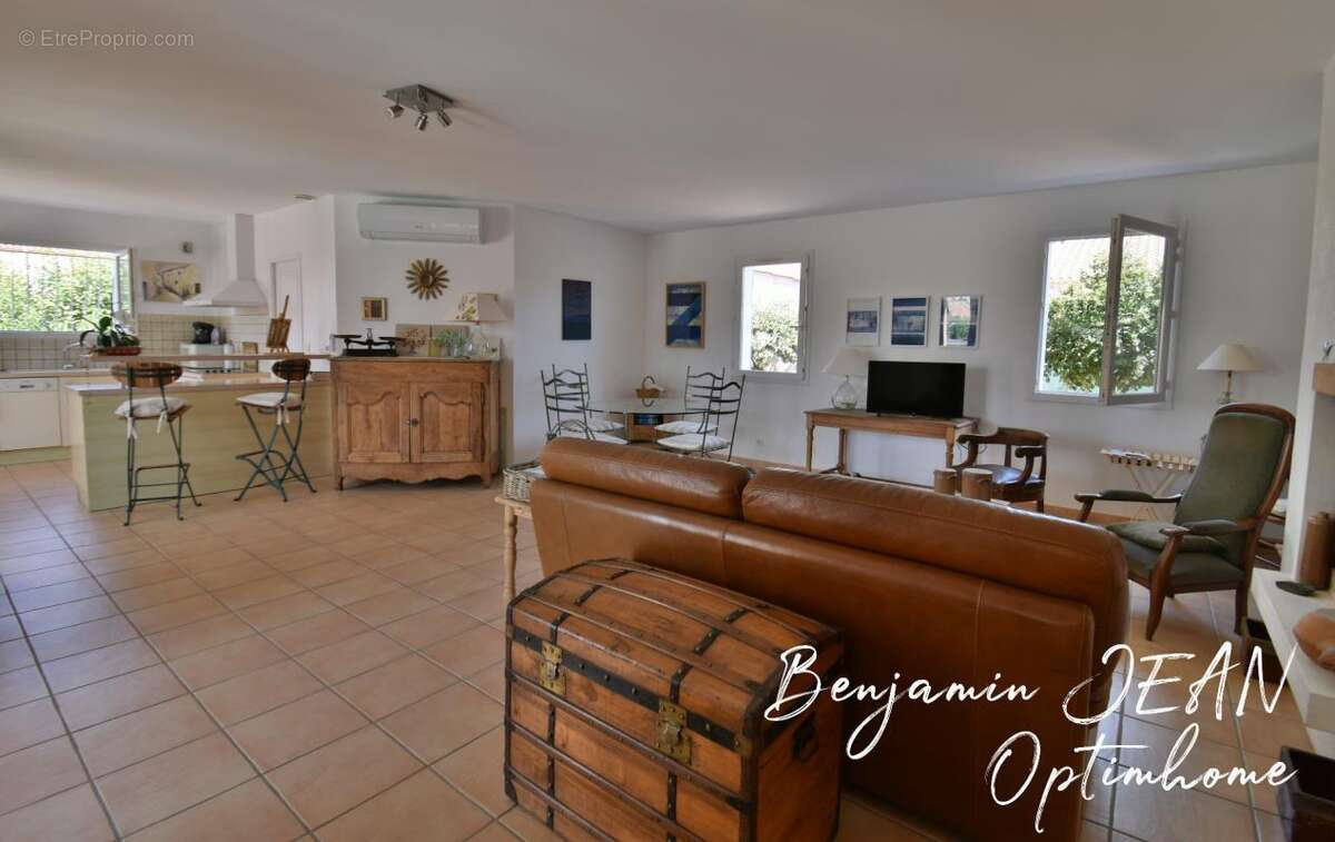 EN EXCLUSIVITÉ – Maison F4 de plain-pied avec piscine à Sérignan - photo 11