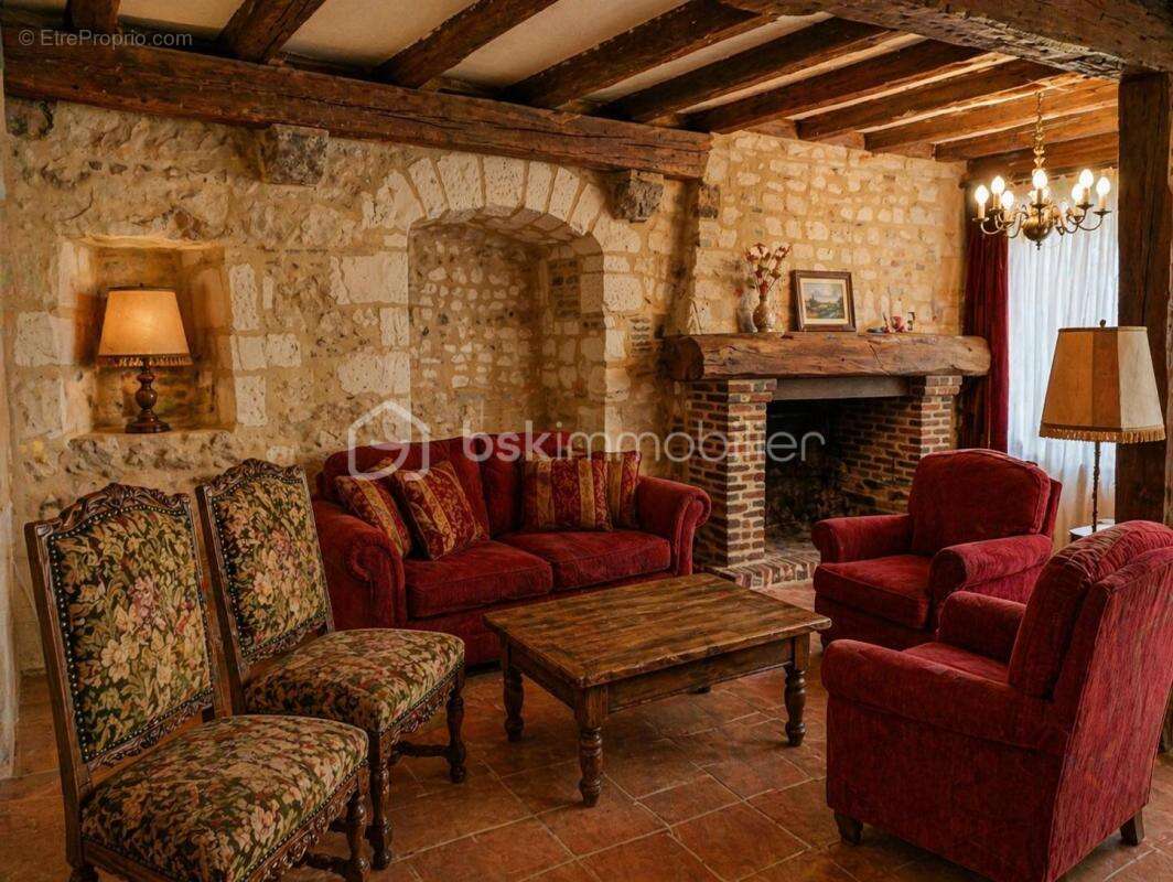 Maison à VILLENEUVE-L'ARCHEVEQUE