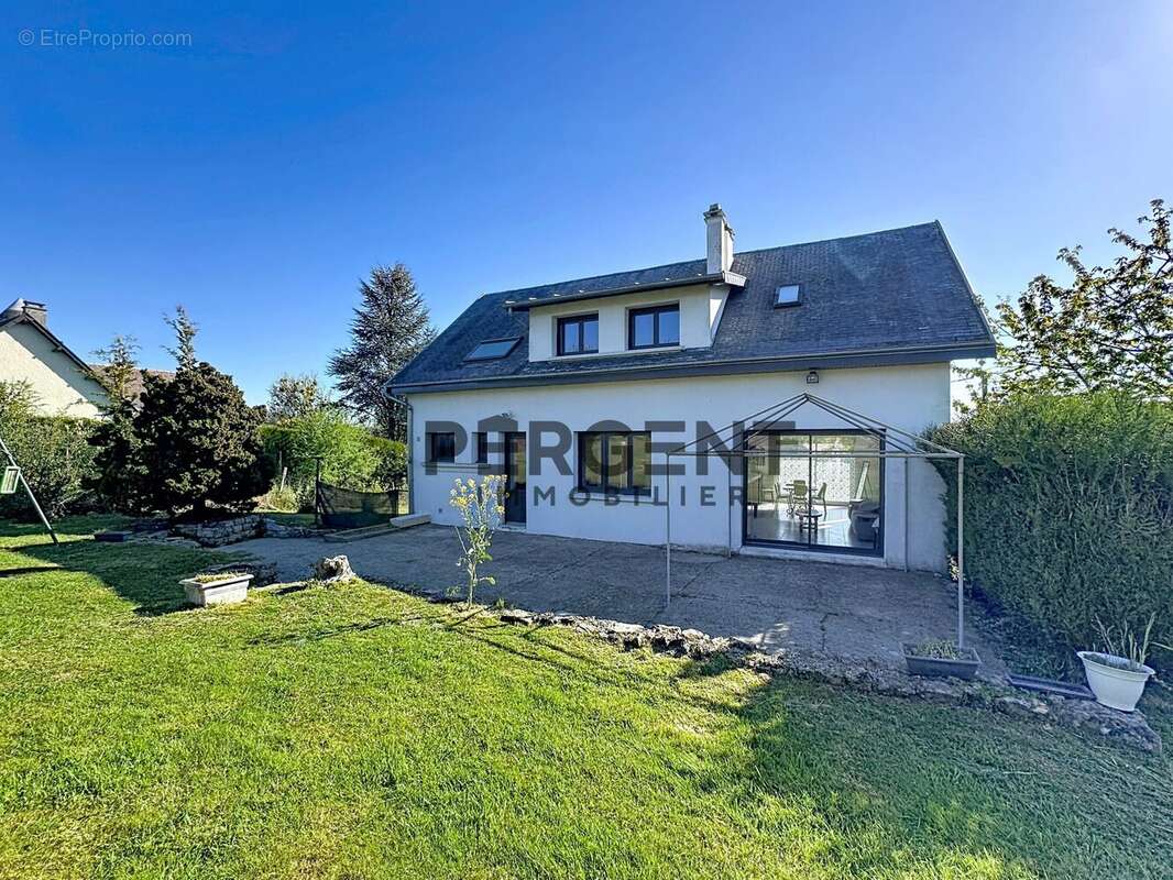 Maison à CHALANDRY-ELAIRE